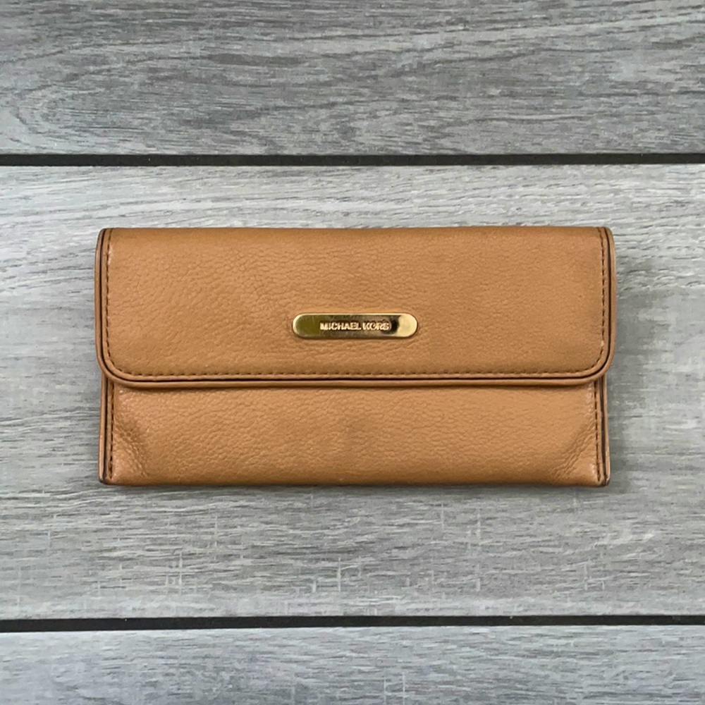 Michael Kors Austin Flat Wallet